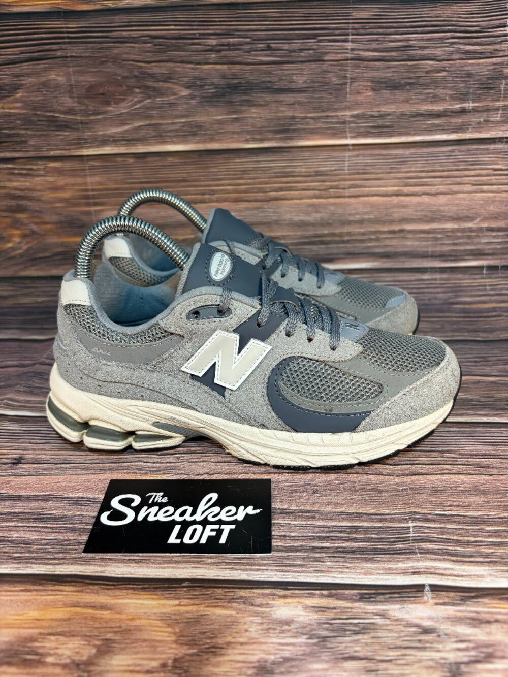 New Balance 2002R Shoes Steel Gray Women's Suede Athletic Shoes Size 6